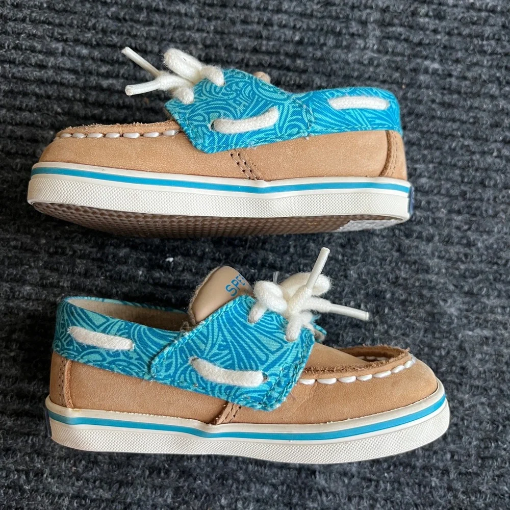 Sperry Intrepid Crib Jr Boat Shoes Infant 4M Tan Blue Leather Wave Pattern
